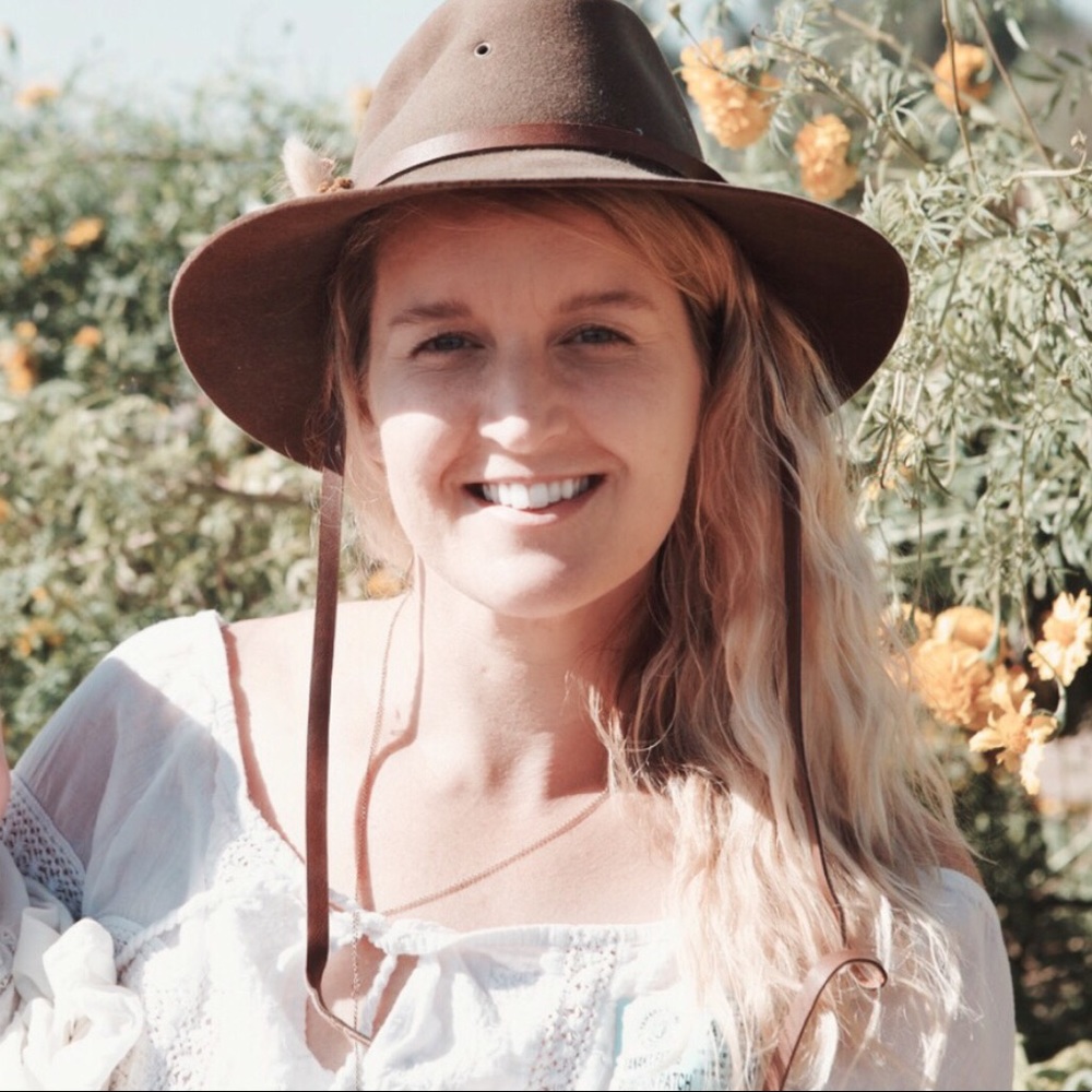 Meet your Posher, Cat